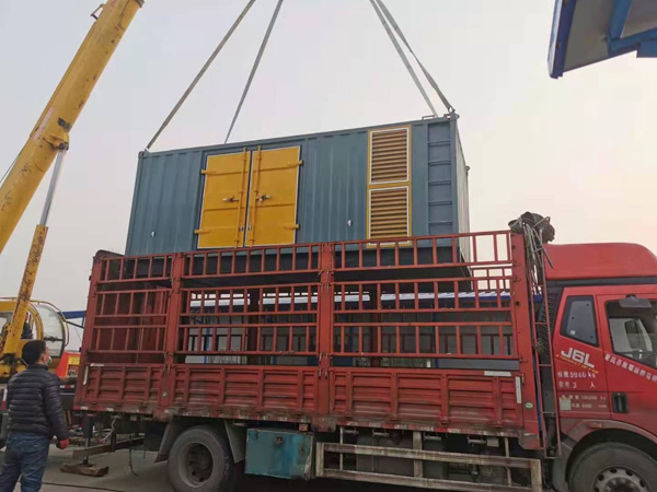 浈江如何根据测量要求选择合适的电压表量程？