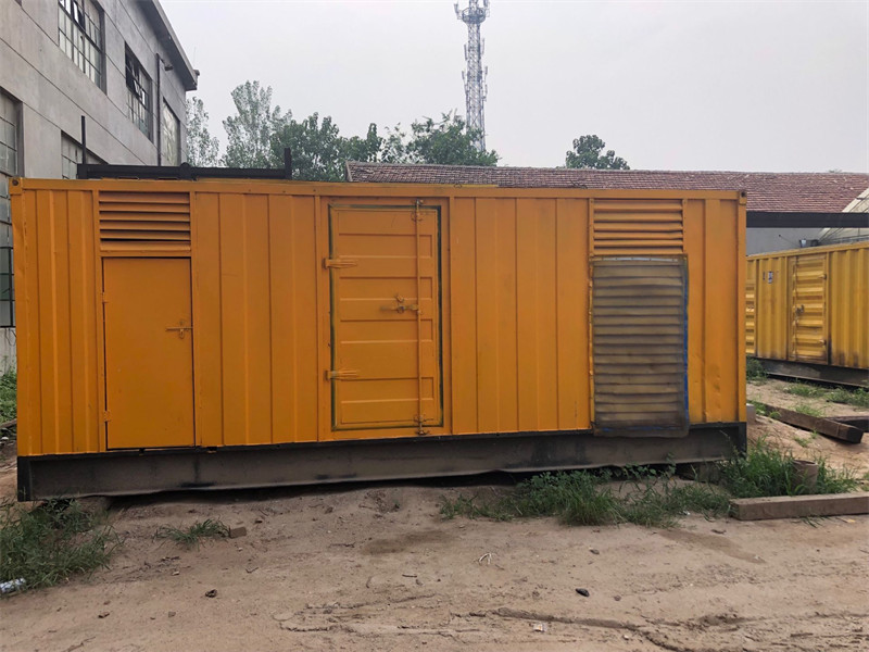 浈江发电机出租进行负载测试时，电瓶电量不足的具体判断标准是什么？